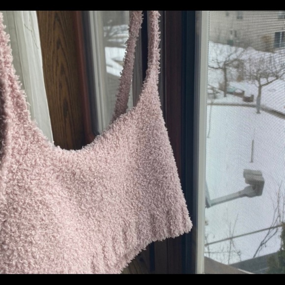 UO “Out From Under Sasha Knit Cropped Tank Top” - Picture 3 of 3